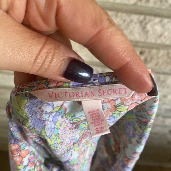 Victoria secret romper - Picture 3 of 7